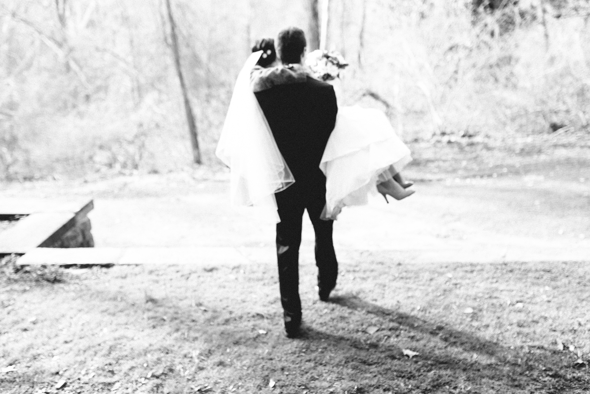 Maralize + Jesse - Ridley Creek State Park Anniversary Session - Alison Dunn Photography photo-19