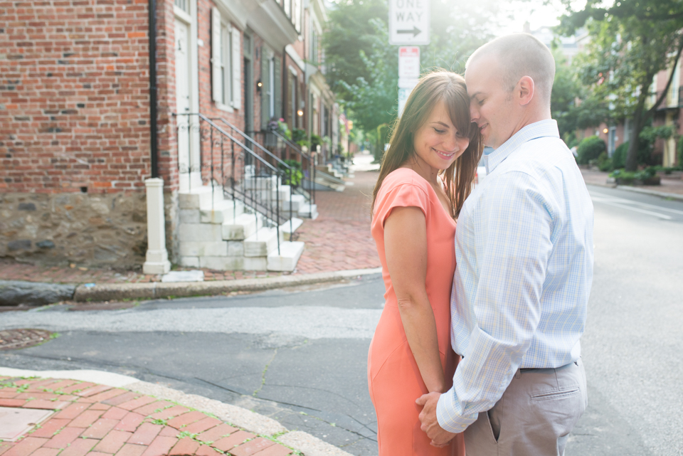 Lauren + Steve - Old City Engagement Session - Alison Dunn Photography photo