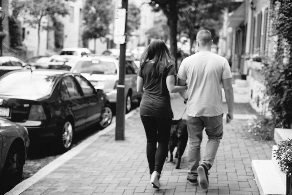 4 - Lauren + Steve - Old City Engagement Session - Alison Dunn Photography photo