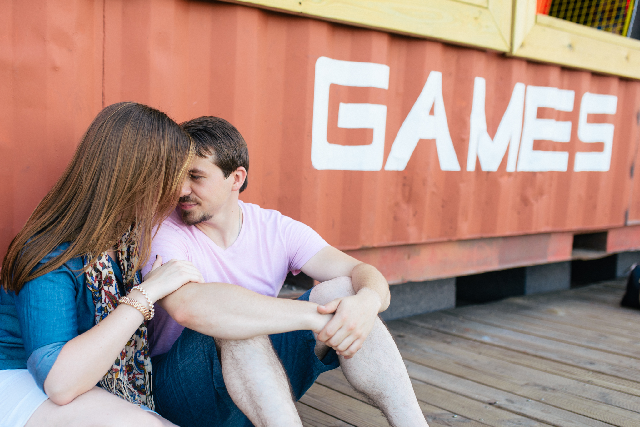 Spruce Street Harbor Park Philadelphia Engagement Session Photo