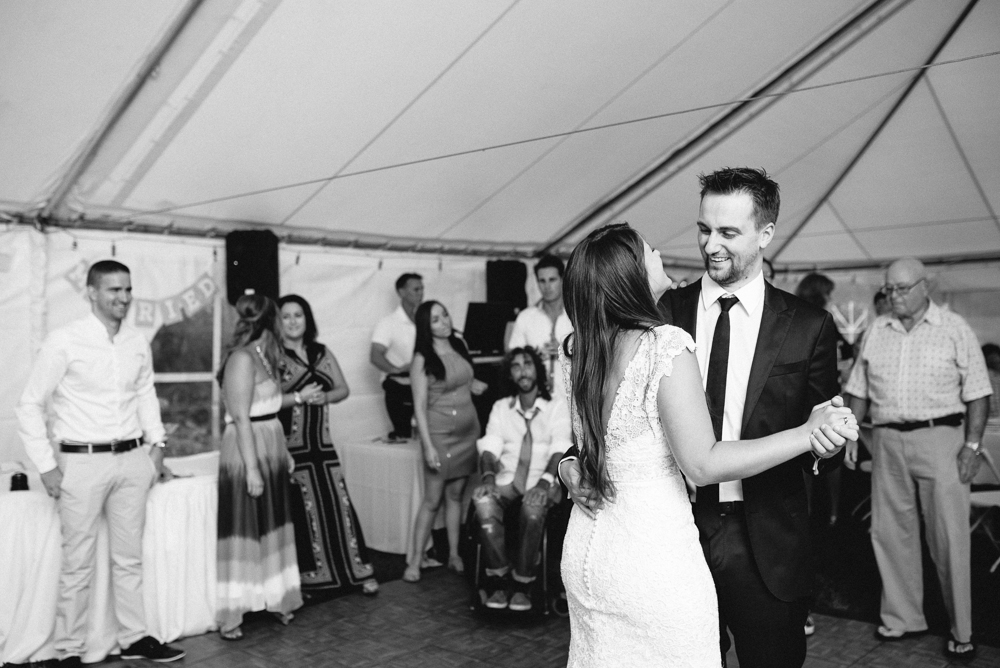 Jessica + Jeremy - Backyard Moorestown NJ Wedding Reception - Alison Dunn Photography-28