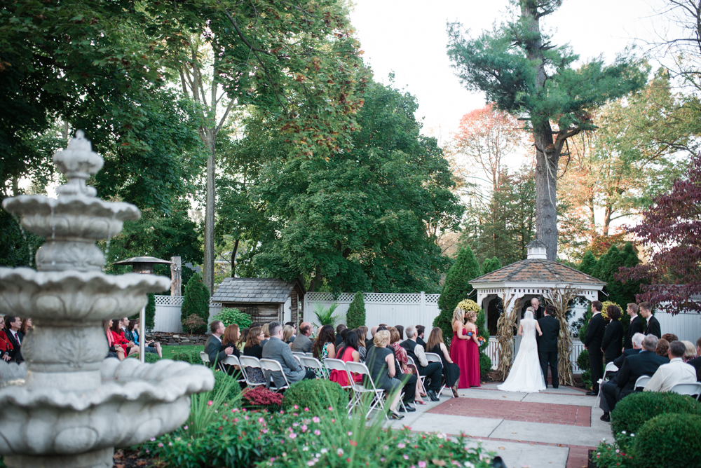 Washington Crossing Inn Wedding Ceremony - Alison Dunn Photography photo