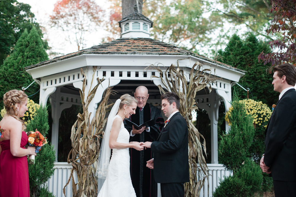 Washington Crossing Inn Wedding Ceremony - Alison Dunn Photography photo