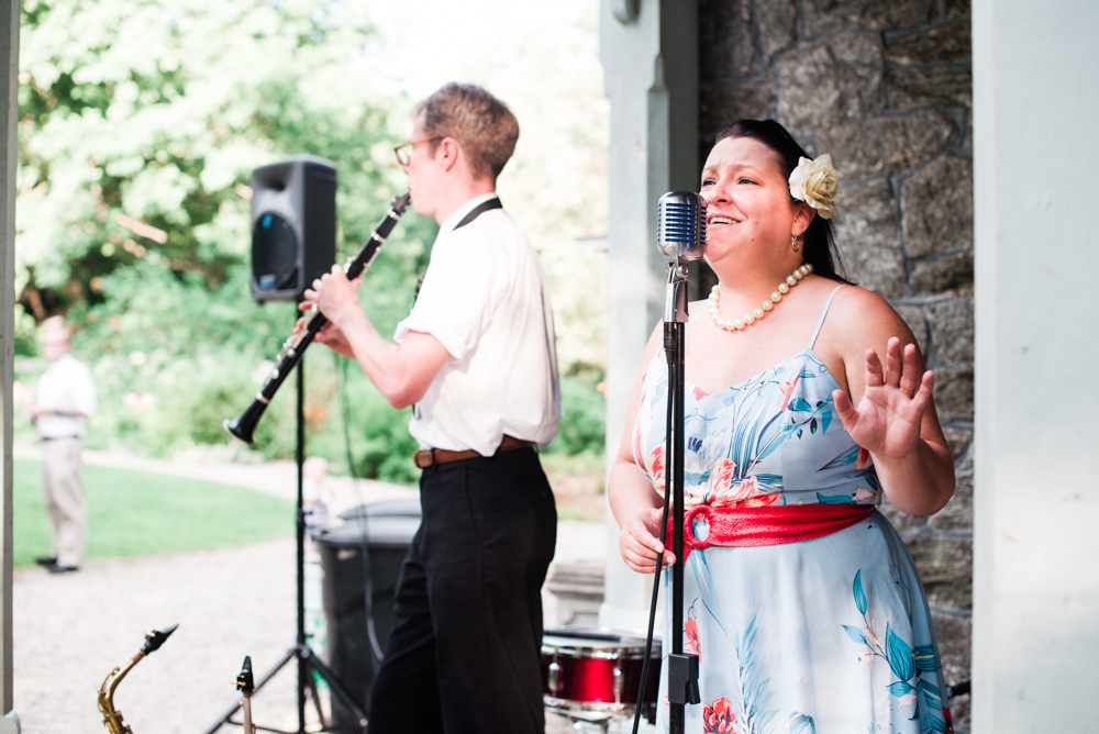 awbury-arboretum-outdoor-wedding-reception-photo