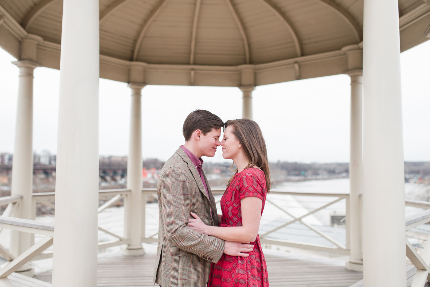 Erika + Andrew - Philadelphia Art Museum Engagement Session photo