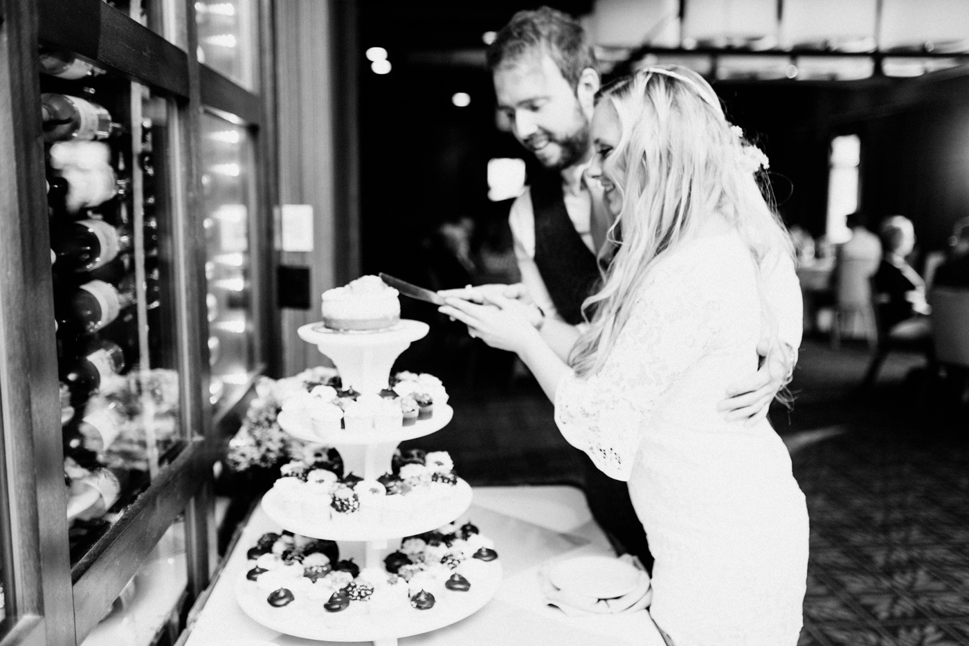 Jessie + Dan - Salt Creek Grille - Princeton NJ Wedding Reception - House of Cupcakes - Alison Dunn Photography photo