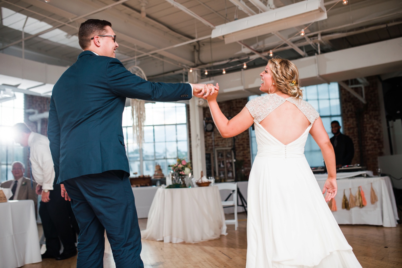 Kristen + John - Reading Pennsylvania Wedding Photographer - Alison Dunn Photography photo-121