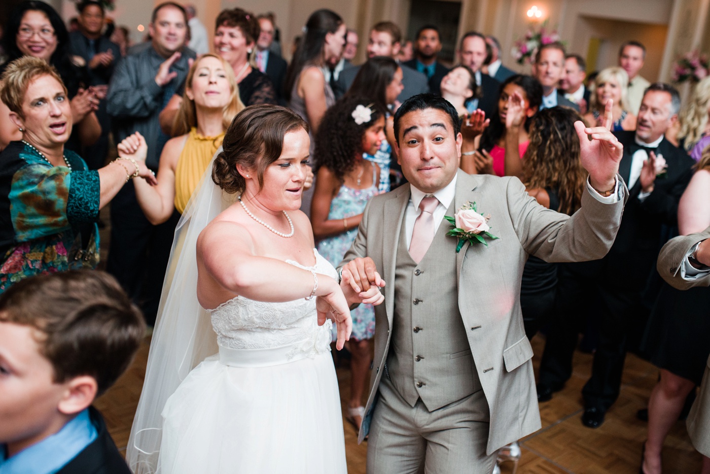 Amanda + Ruben - The Carriage House Wedding - Galloway New Jersey Photographer - Alison Dunn Photography-104