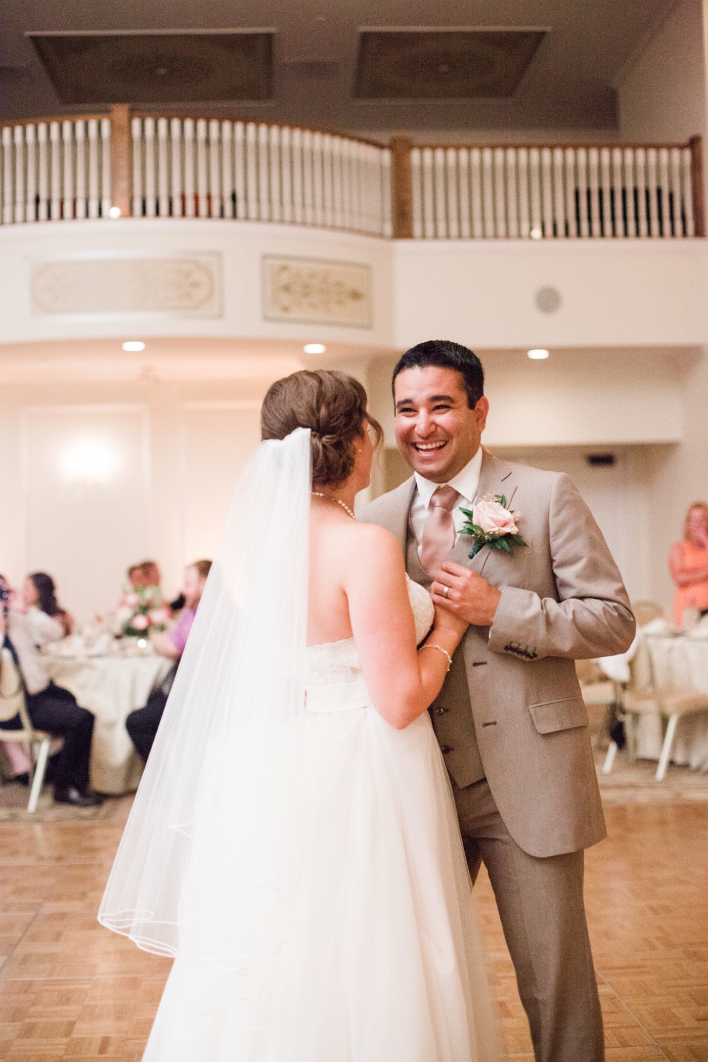 Amanda + Ruben - The Carriage House Wedding - Galloway New Jersey Photographer - Alison Dunn Photography-107