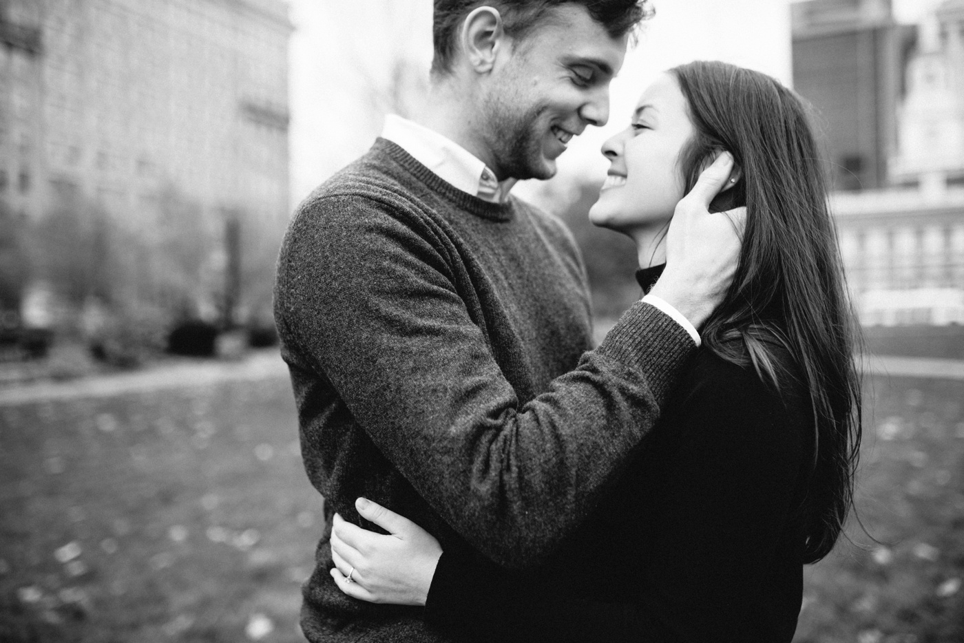 Matt + Liz - Old City Engagement Session - Philadelpha Wedding Photographer - Alison Dunn Photography photo