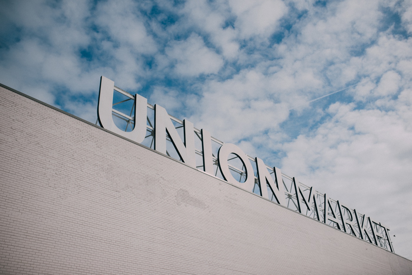 22 - Aly + Justin - Union Market - Washington DC Engagement Session - Aison Dunn Photography photo