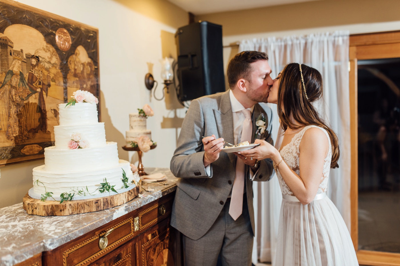 133 - Jay + Dana - Inn at Barley Sheaf - Bucks County Pennsylvania Wedding Photographer - Alison Dunn Photography