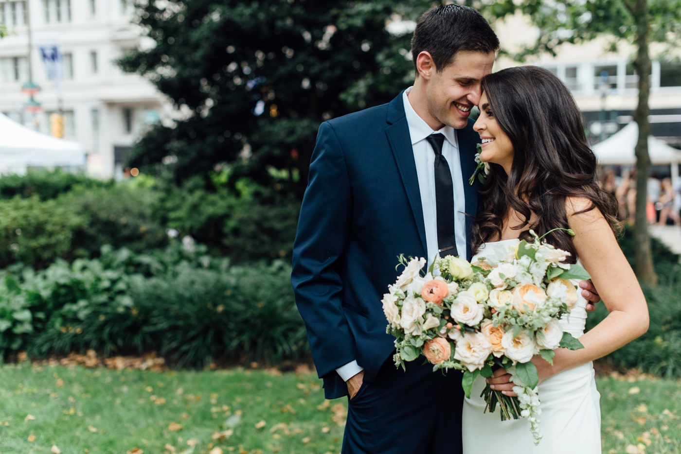 Jessica + Chuck - Rittenhouse Square First Look - Philadelphia Wedding Photographer - Alison Dunn Photography photo