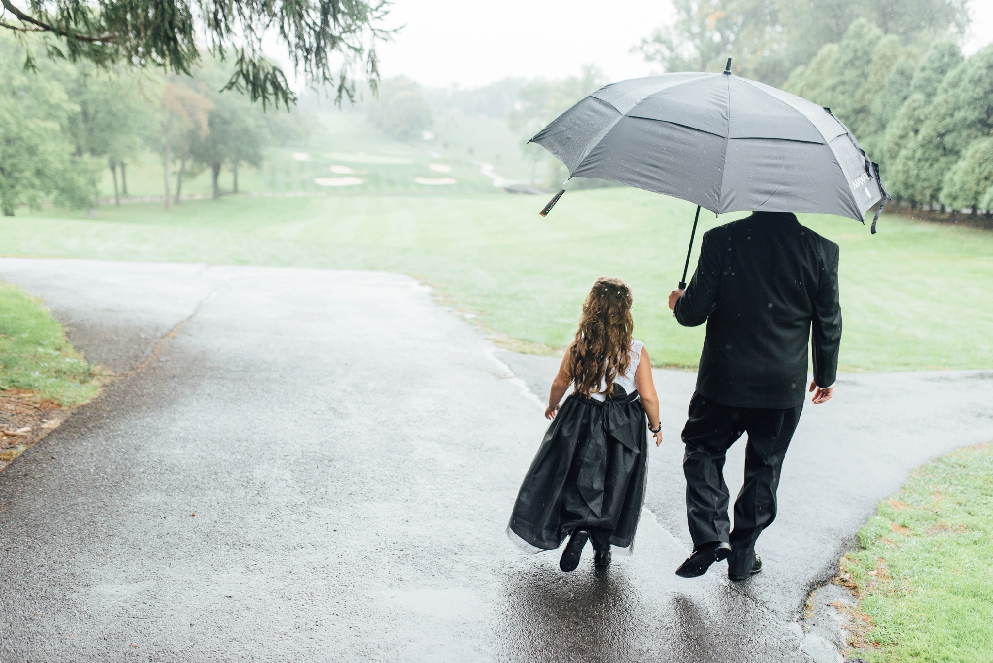 36-lisa-brian-union-league-golf-course-at-torresdale-philadelphia-wedding-photographer-alison-dunn-photography-photo