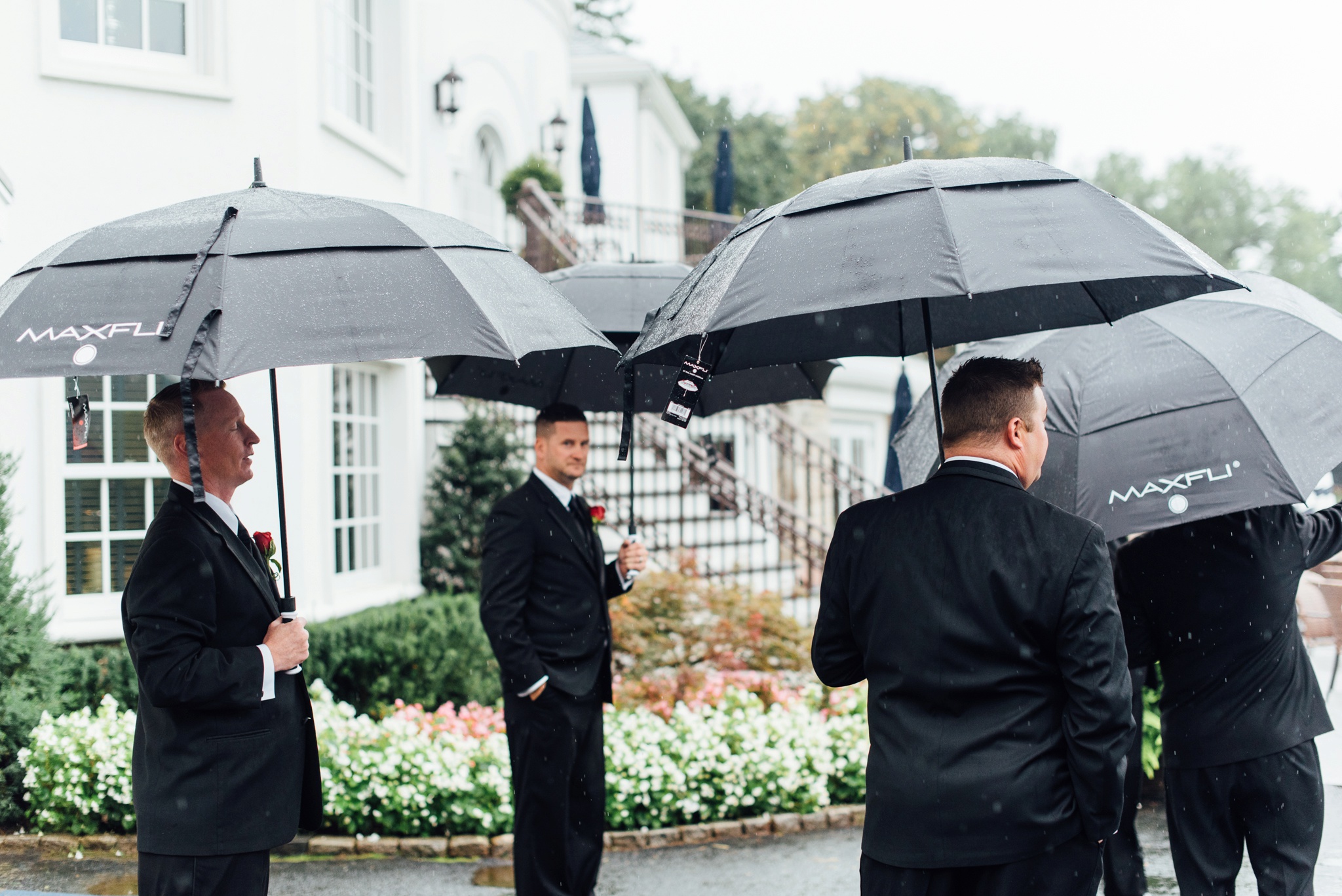 40-lisa-brian-union-league-golf-course-at-torresdale-philadelphia-wedding-photographer-alison-dunn-photography-photo