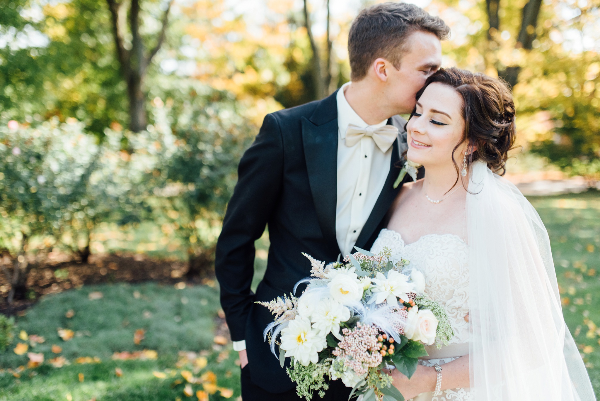 Katie + David - Merion Tribute House Wedding - Alison Dunn Photography photo