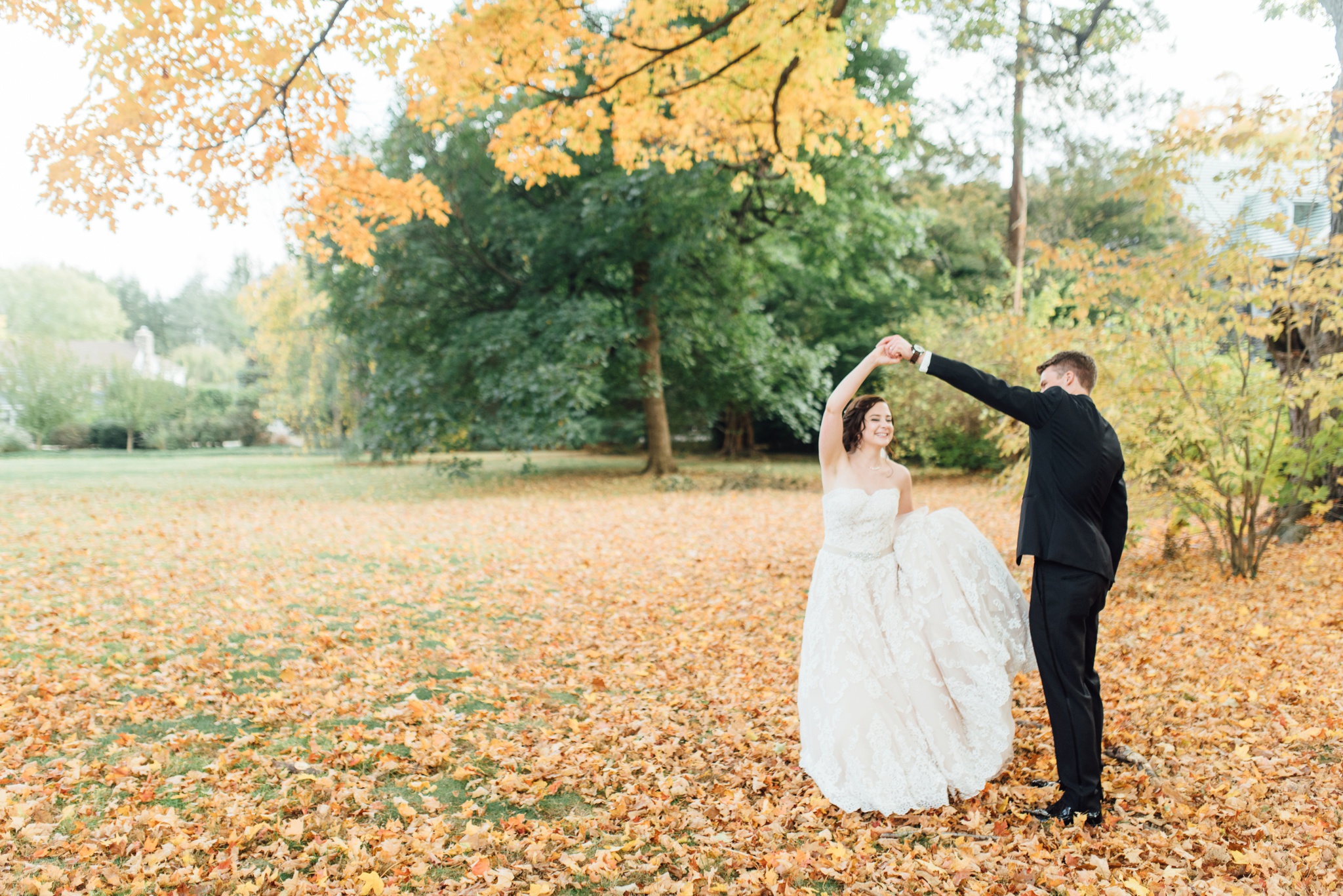 Katie + David - Merion Tribute House Wedding - Alison Dunn Photography photo