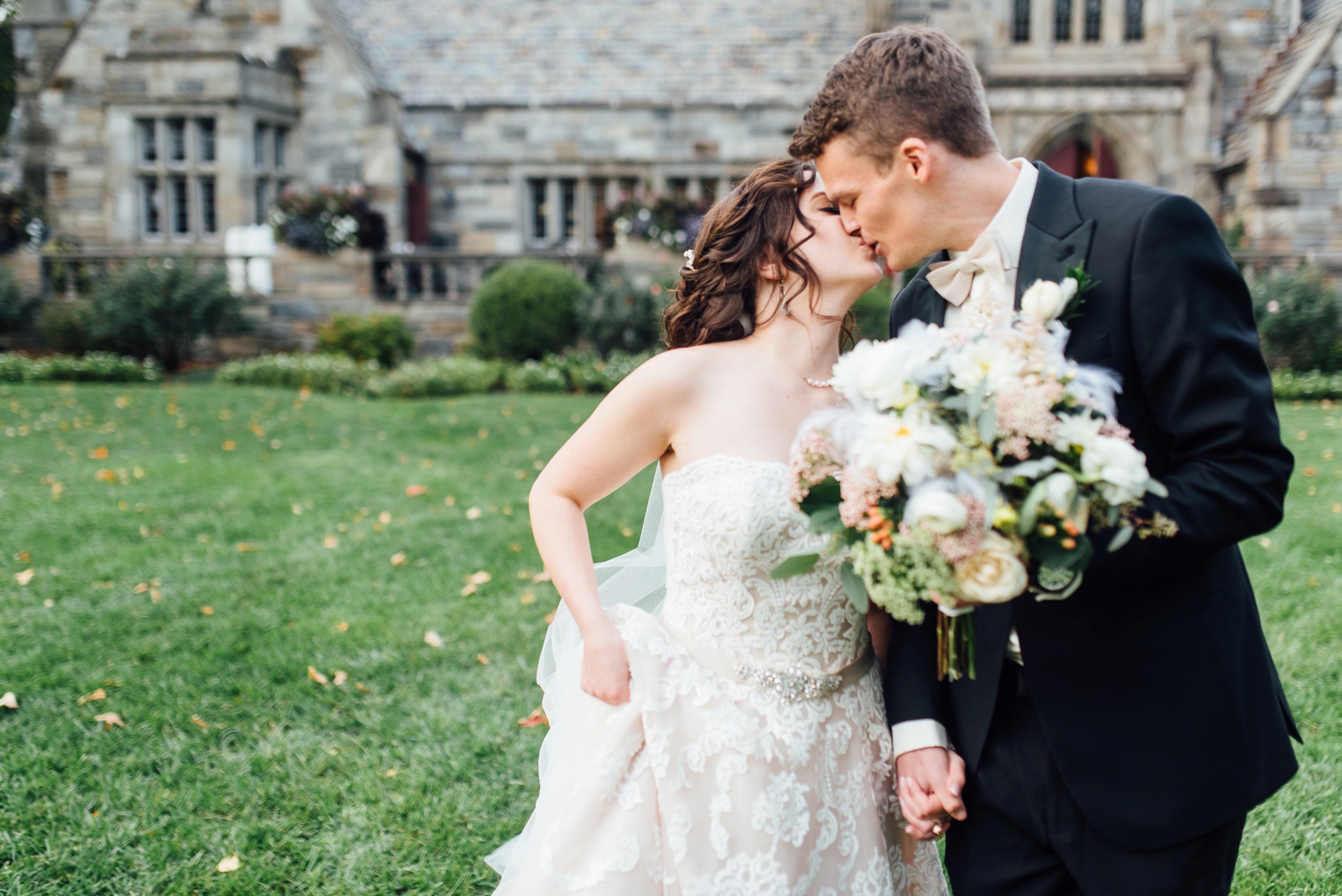 Katie + David - Merion Tribute House Wedding - Alison Dunn Photography photo