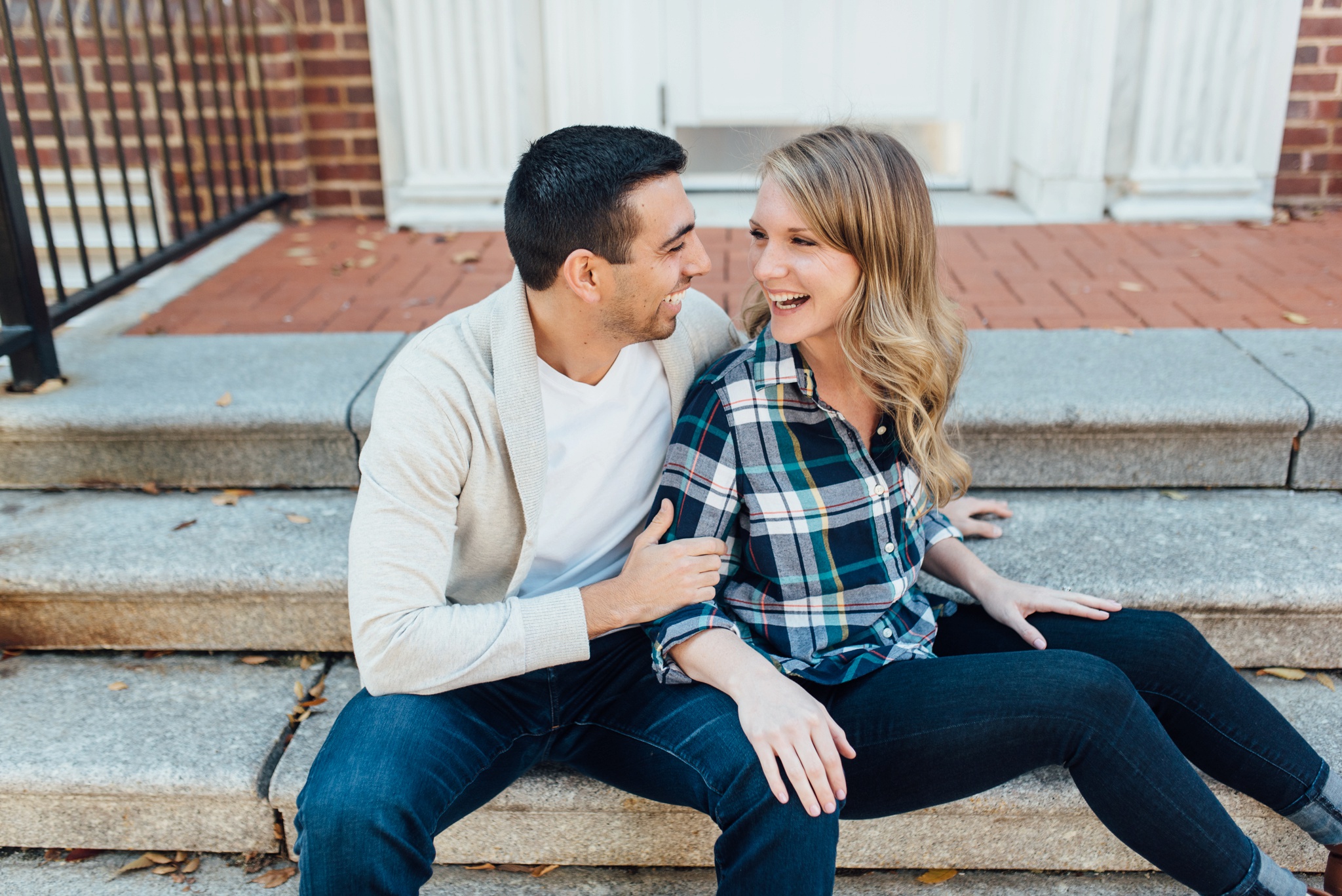 caitlyn-ed-university-of-delaware-engagement-session-alison-dunn-photography-5