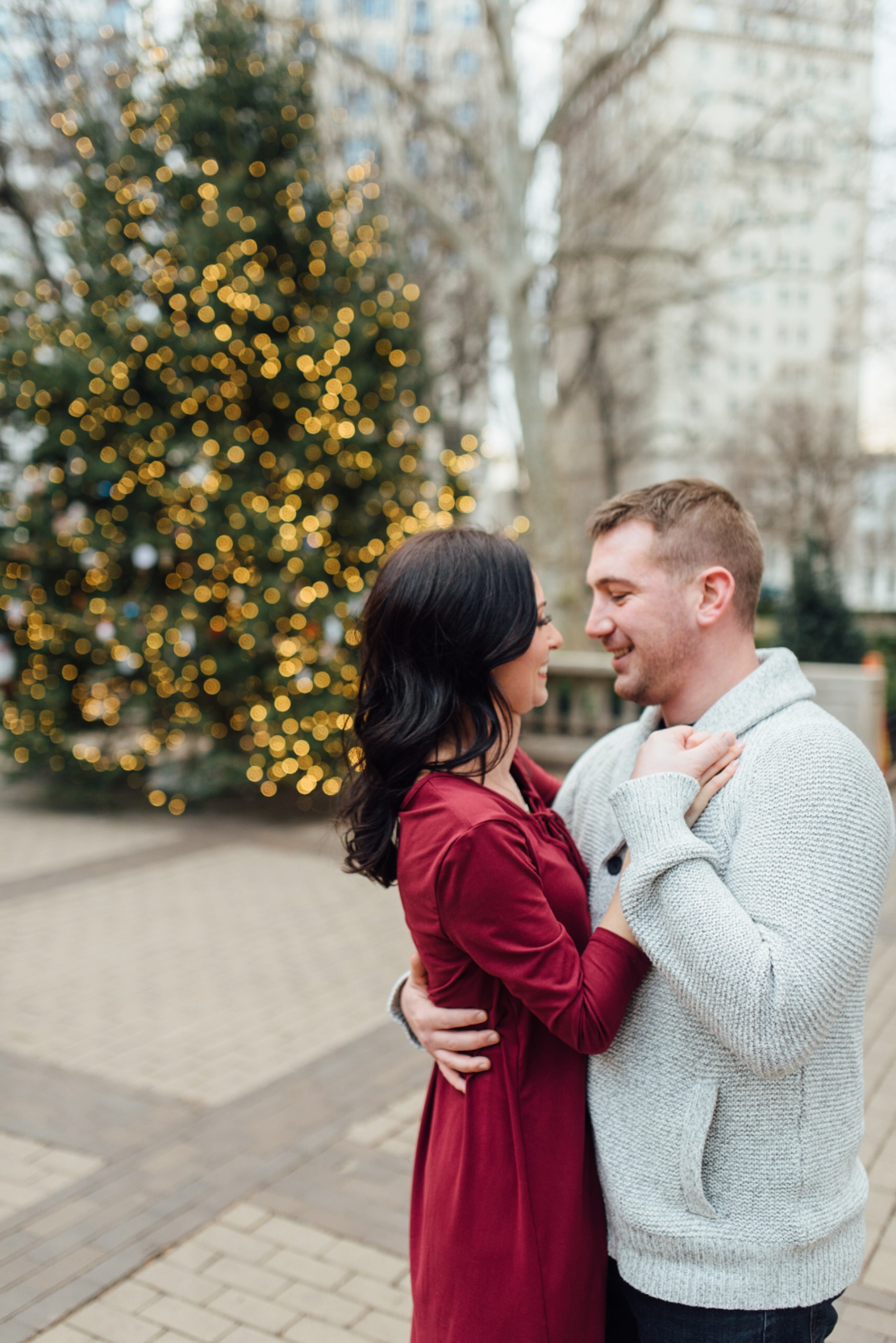 Kerri + Joe - Rittenhouse Square Engagement Session - Alison Dunn Photography photo