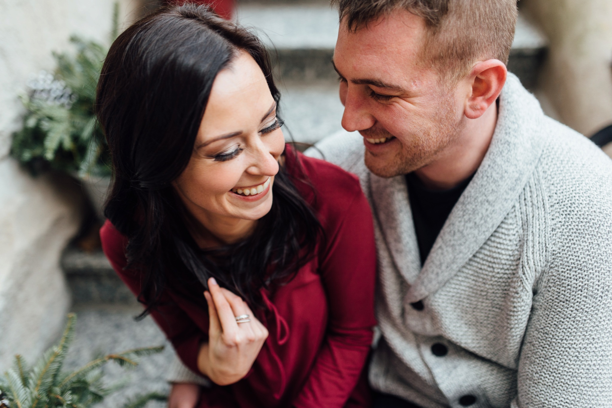 14-kerri-joe-rittenhouse-square-engagement-session-alison-dunn-photography-photo