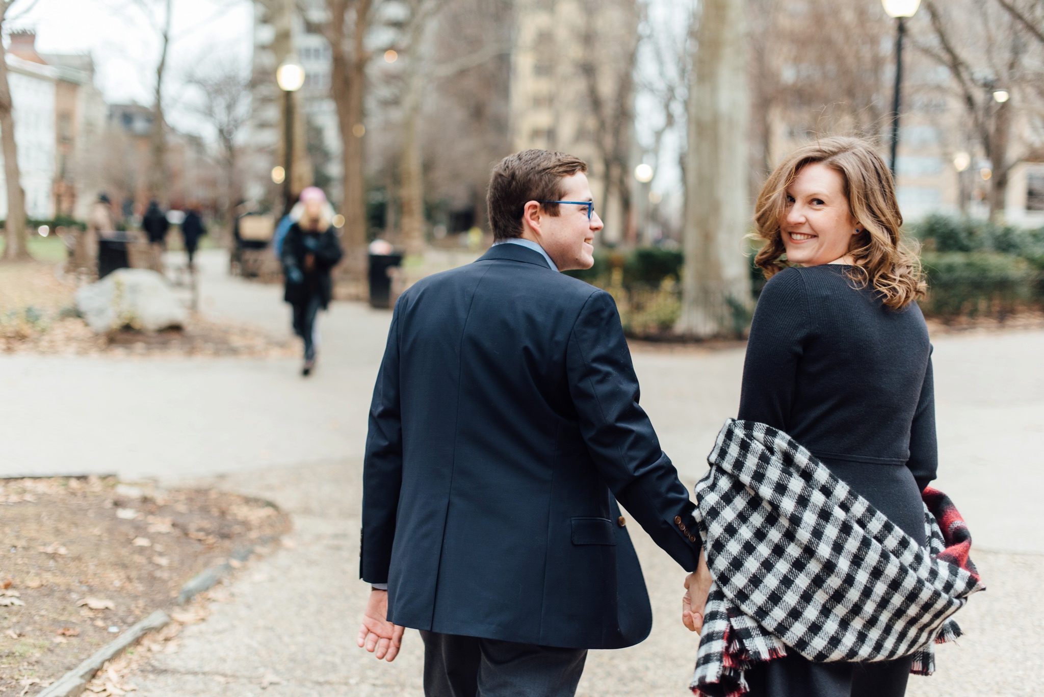 Carolynn + Ryan - Rittenhouse Square Engagement Session - Philadelphia Wedding Photographer - Alison Dunn Photography photo