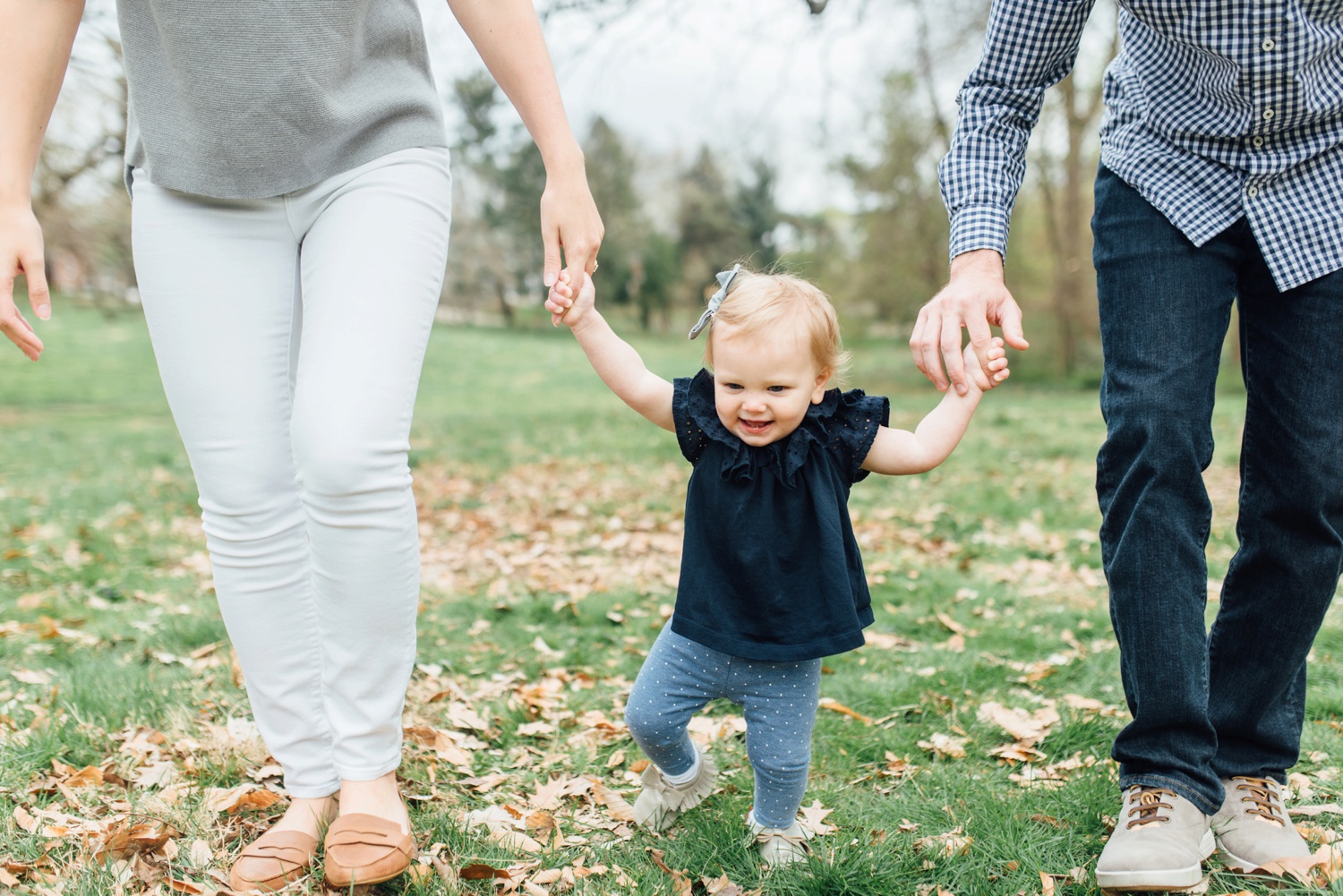 Spring Mini-Sessions - Awbury Arboretum Family Portrait - Philadelphia Family Photographer - Alison Dunn Photography photo