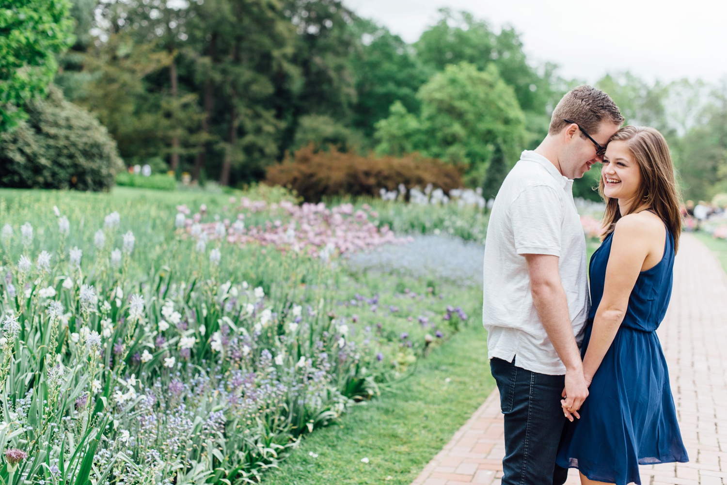 Lauren + Alec - Longwood Gardens Engagement Session - Kennett Square Wedding Photographer - Alison Dunn Photography photo