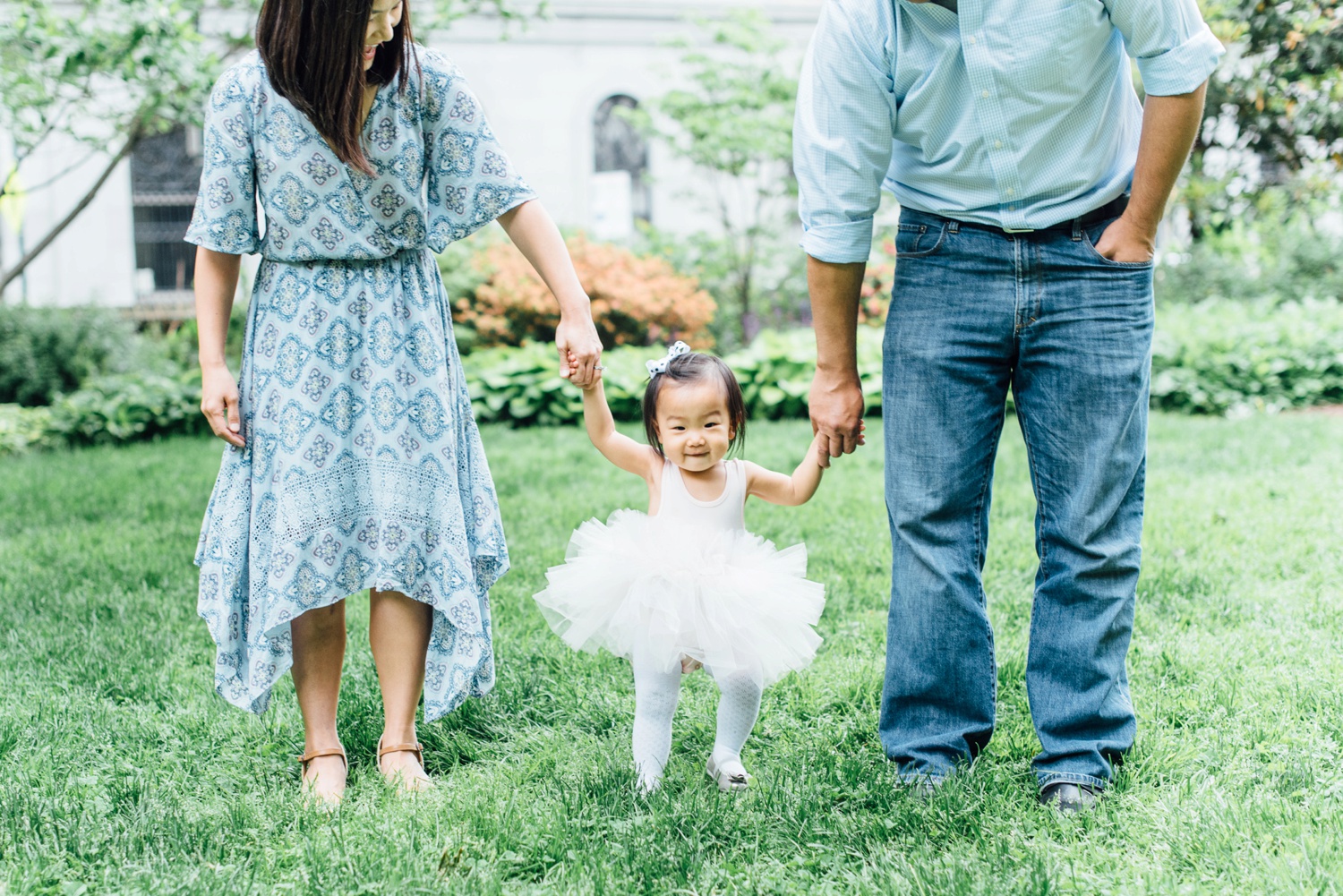 Yang Yoon + Bryan + Katie - Washington Square Park Family Session - Philadelphia Family Photographer - Alison Dunn Photography photo