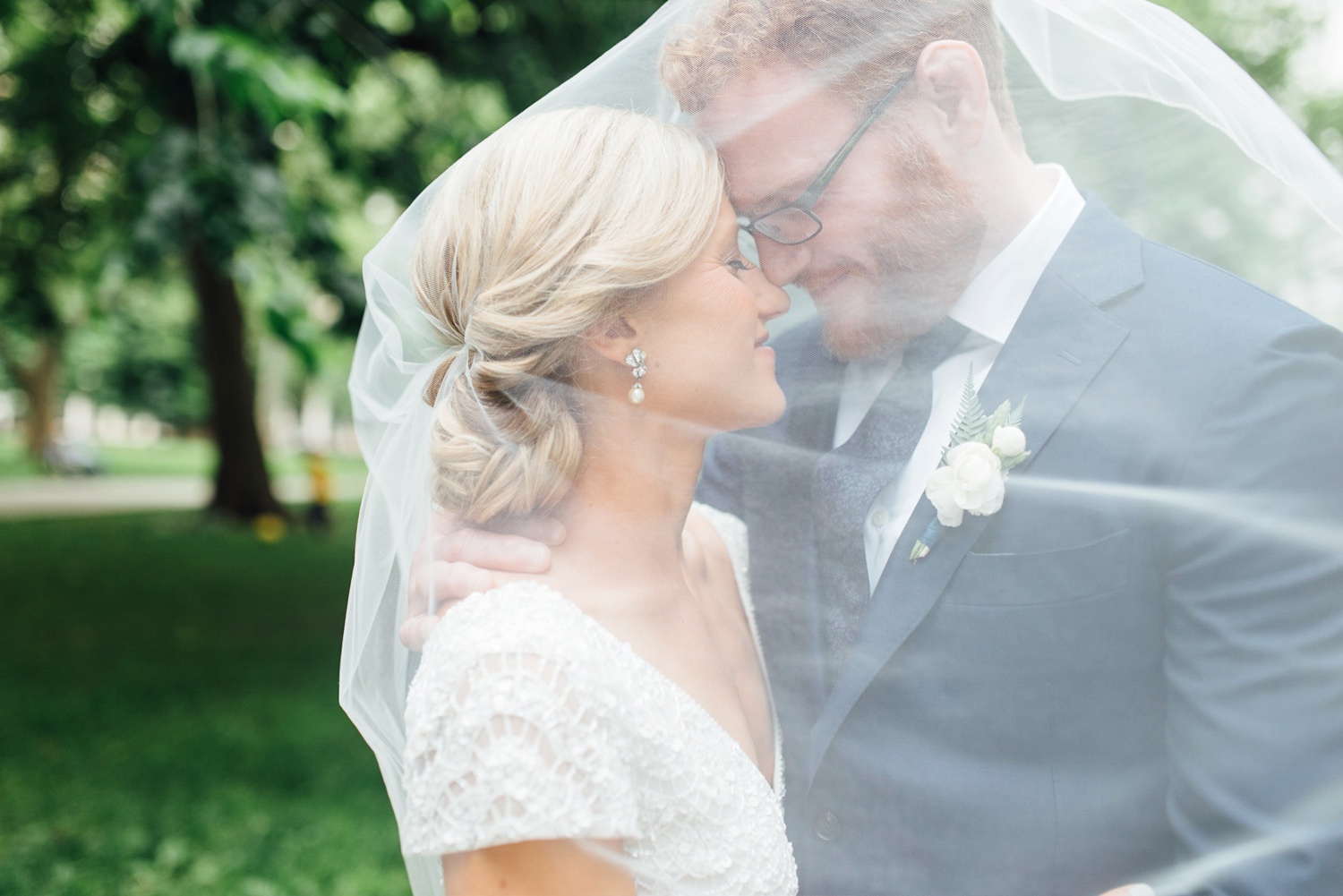 Allie + Jeremy - Washington Square Wedding - Philadelphia Wedding Photographer - Alison Dunn Photography photo