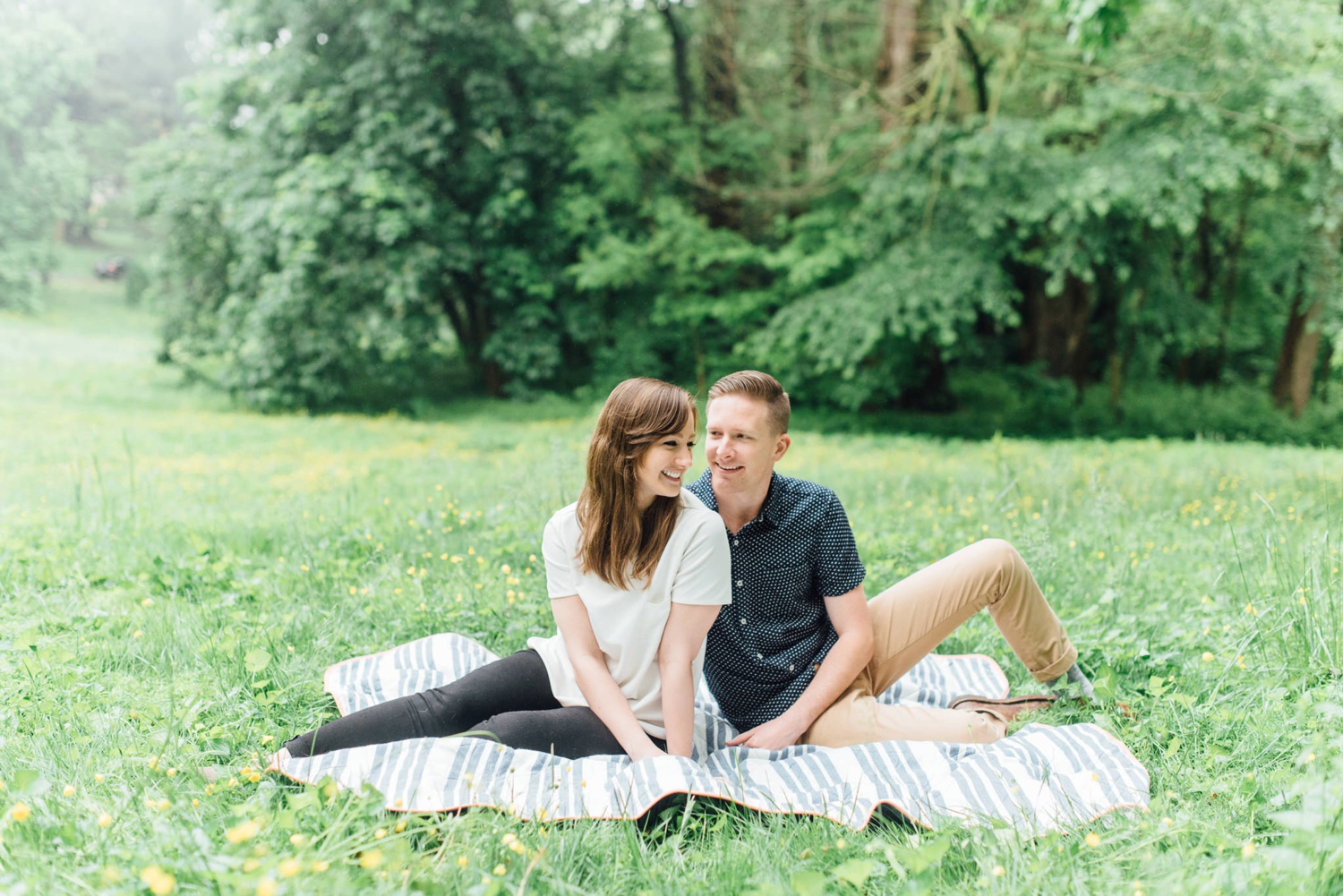 Awbury Arboretum Spring Mini Sessions - Philadelphia Family and Anniversary Photographer - Alison Dunn Photography photo