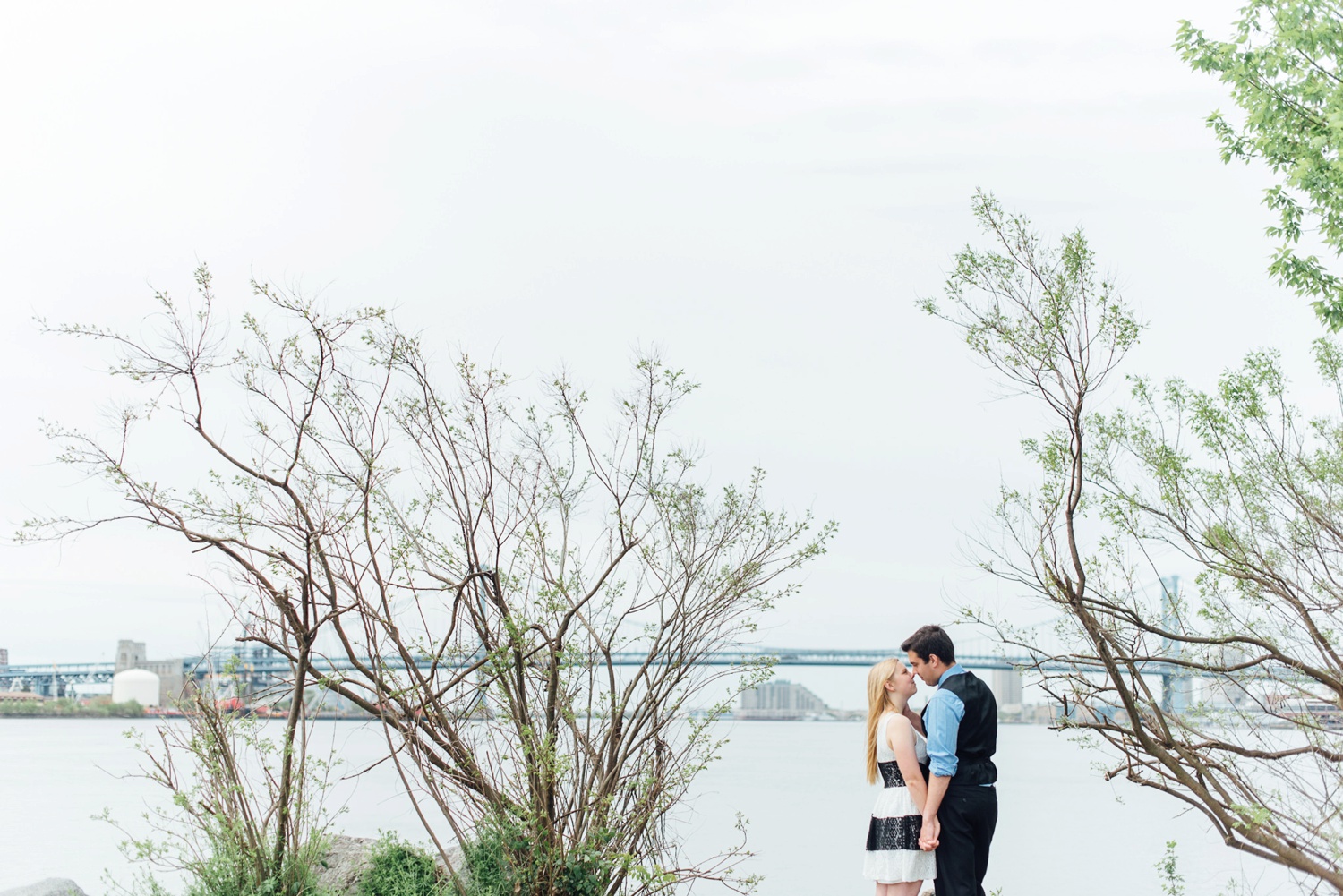 Samantha + Adam - Penn Treaty Park Engagement Session - Philadelphia Wedding Photographer - Alison Dunn Photography photo