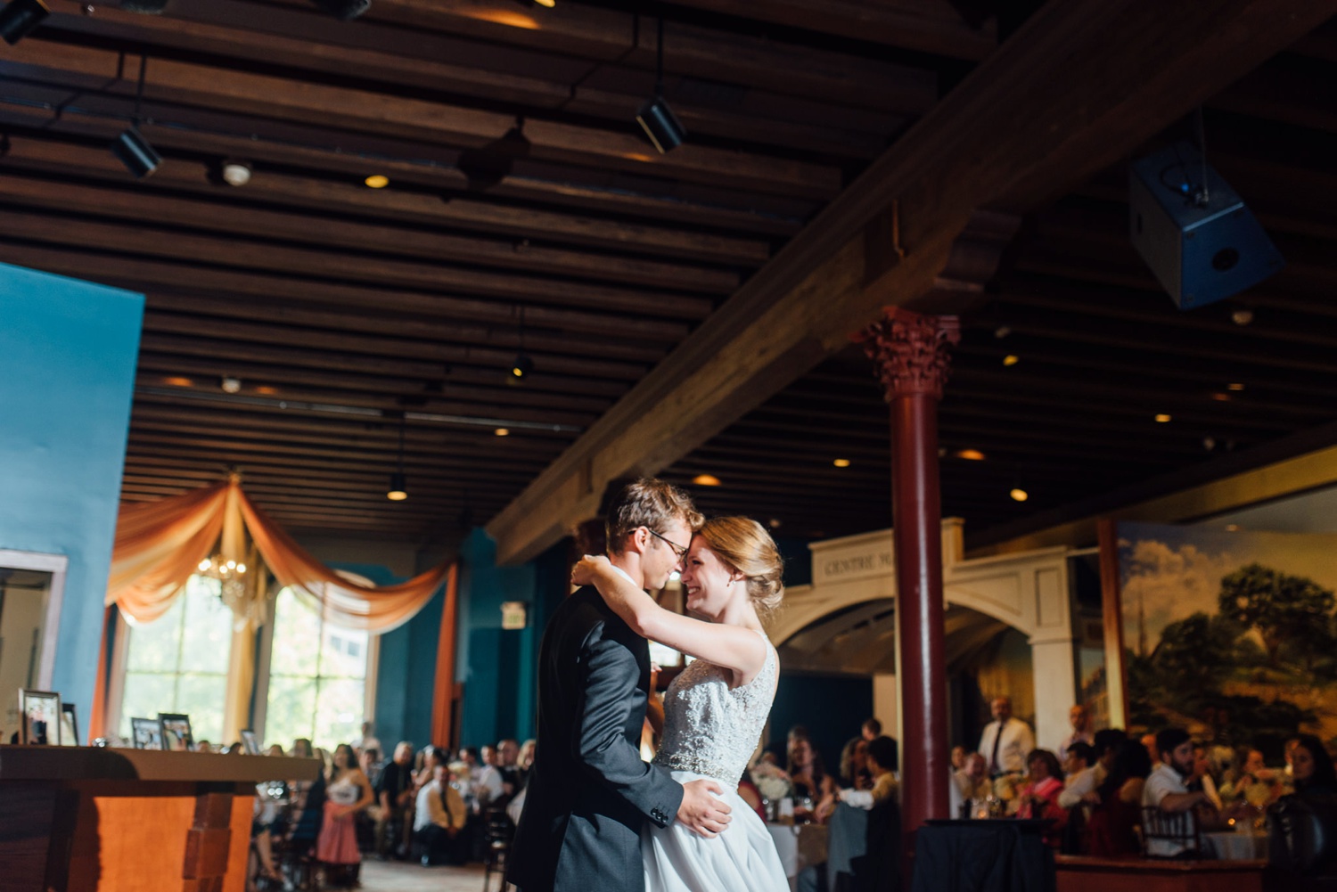 Hannah + Scott - 1940's Plaza - Baltimore Wedding Photographer - Alison Dunn Photography photo