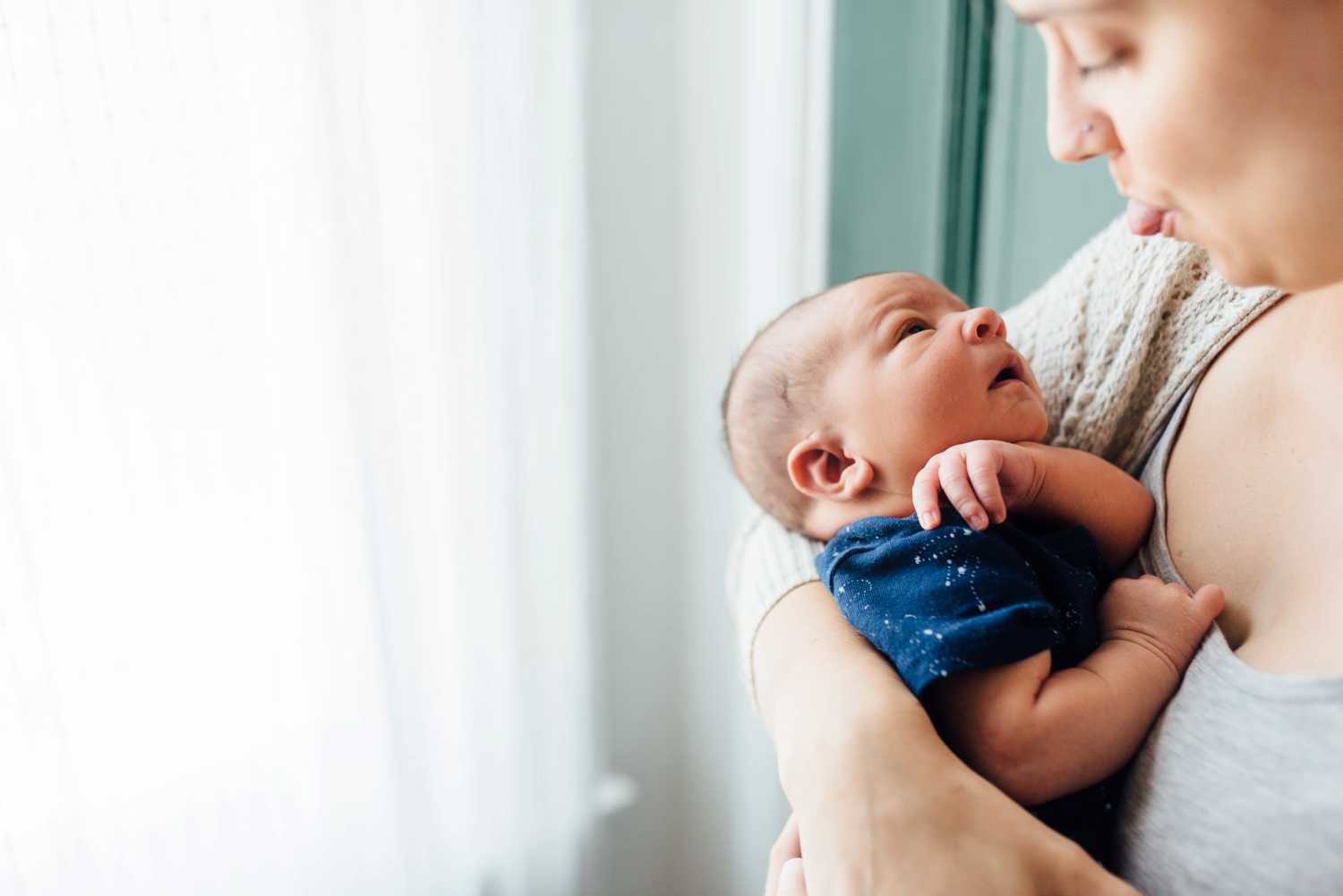 Clark Family - In-Home Lifestyle Newborn Session - Philadelphia Family Photographer - Alison Dunn Photography photo