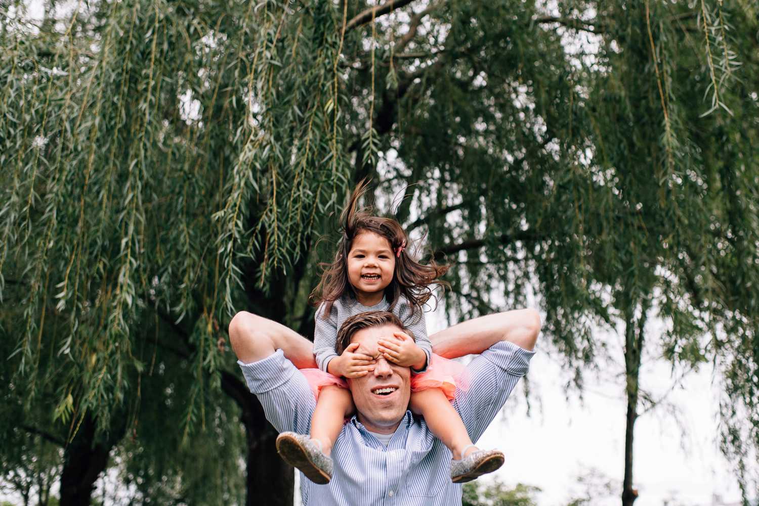 Penn Treaty Park Family Lifestyle Session - Philadelphia Family Photographer - Lauren Allmond Photography photo