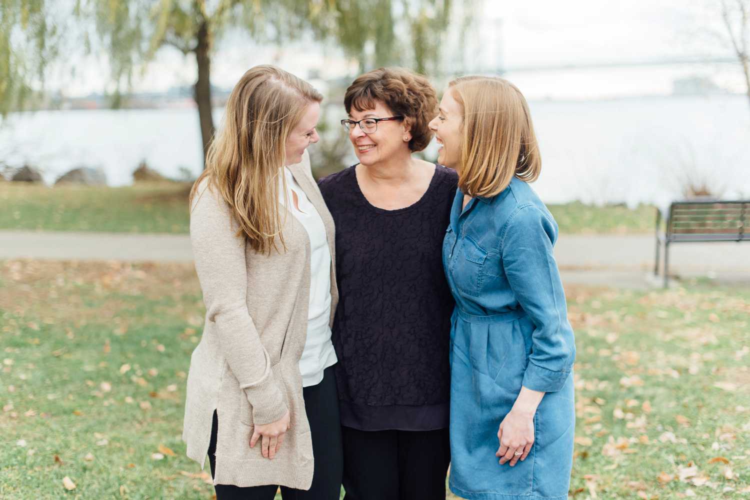 Lutz Family - Penn Treaty Park Family Portrait - Philadelphia Family Photographer - Alison Dunn Photography photo