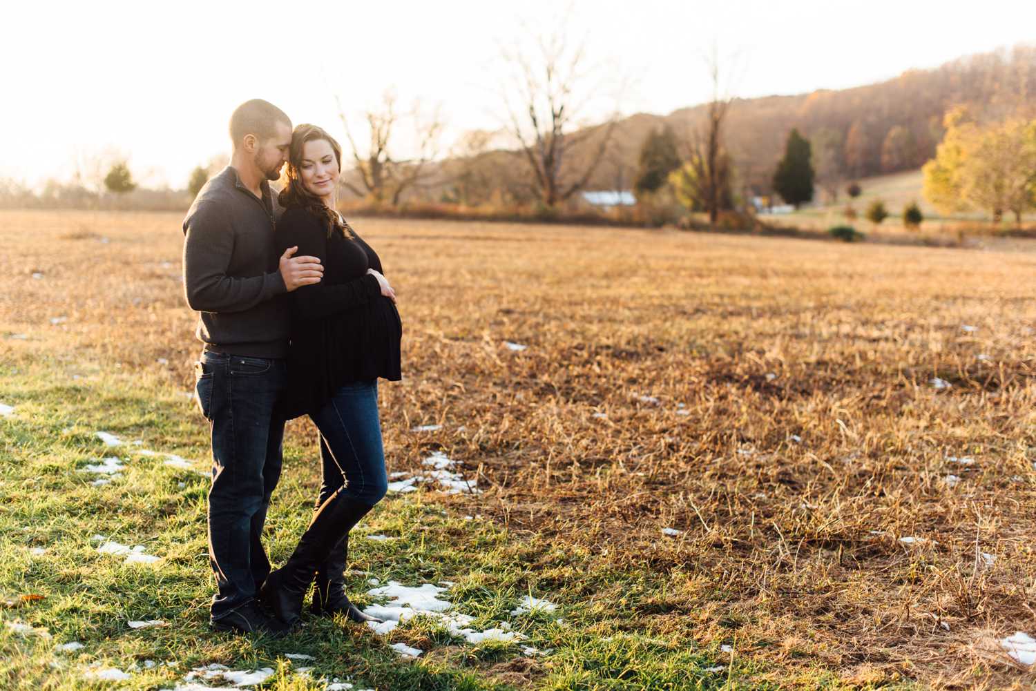 Elizabeth + Tyler - Valley Forge Maternity Session - Philadelphia Anniversary Photographer - Alison Dunn Photography photo