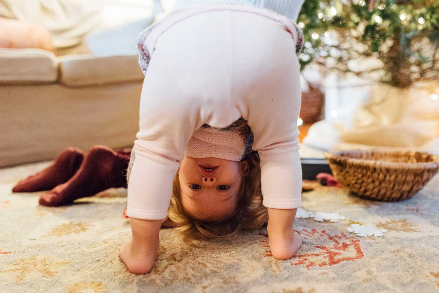 Viss Family - In-Home Christmas Lifestyle Family Session - Philadelphia Family Photographer - Alison Dunn Photography photo