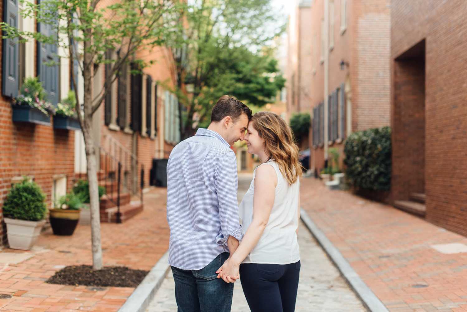 Julie + Jon - City Hall and Society Hill Engagement Session - Philadelphia Wedding Photographer - Alison Dunn Photography photo