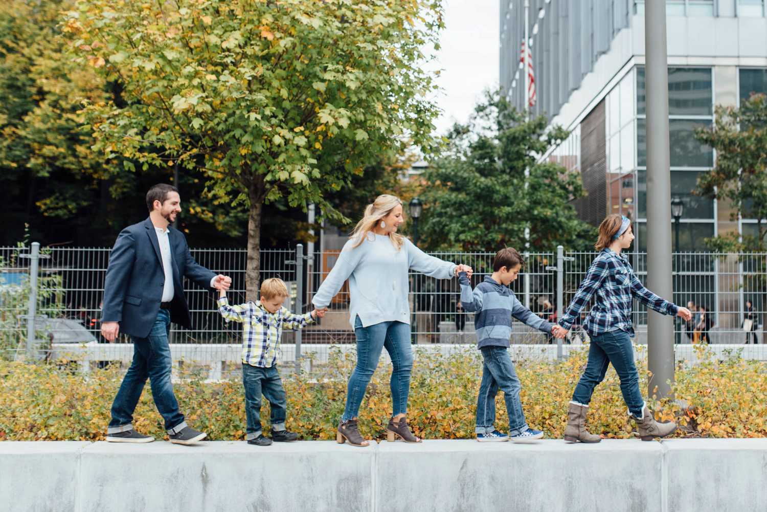 The Krutsinger Family - Love Park City Hall Family Session - Philadelphia Family Photographer - Alison Dunn Photography photo