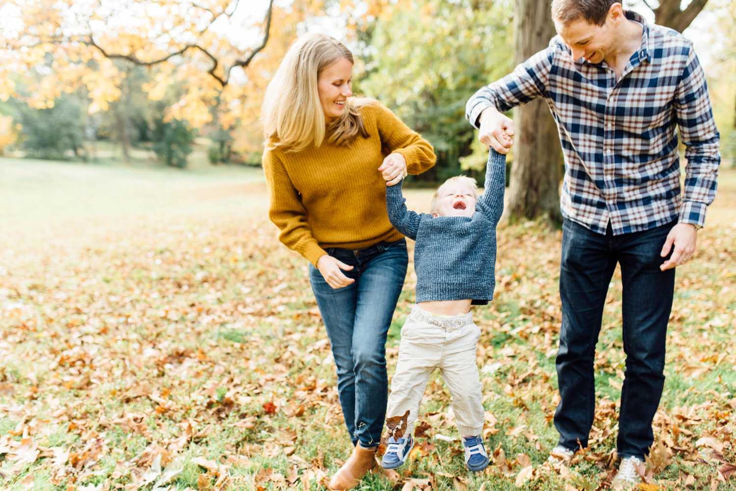 Fall 2019 Mini-Sessions - Awbury Arboretum - Philadelphia Family Photography - Alison Dunn Photography photo