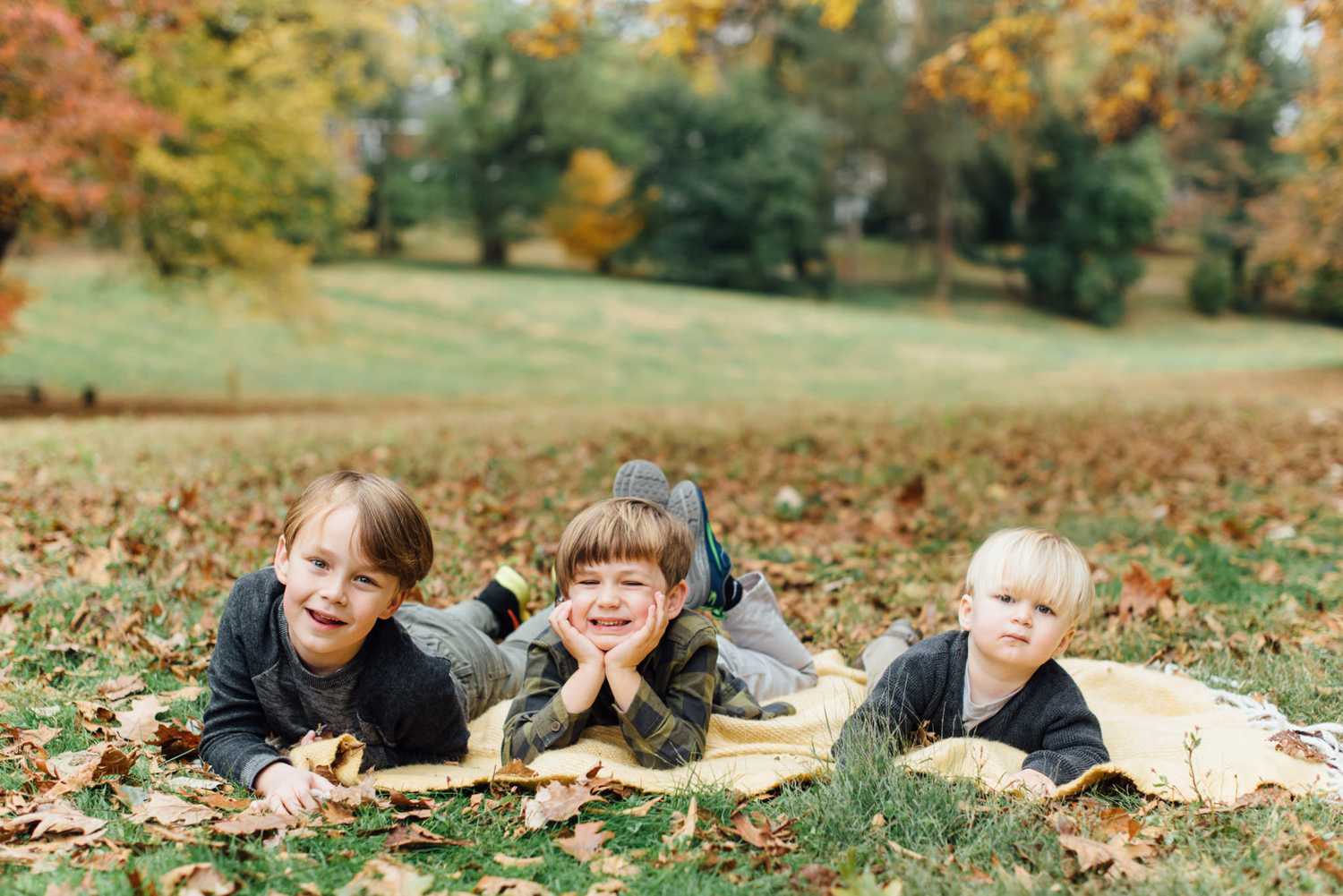 Fall 2019 Mini-Session - Awbury Arboretum - Philadelphia Mini-Session Photography - Alison Dunn Photography photo