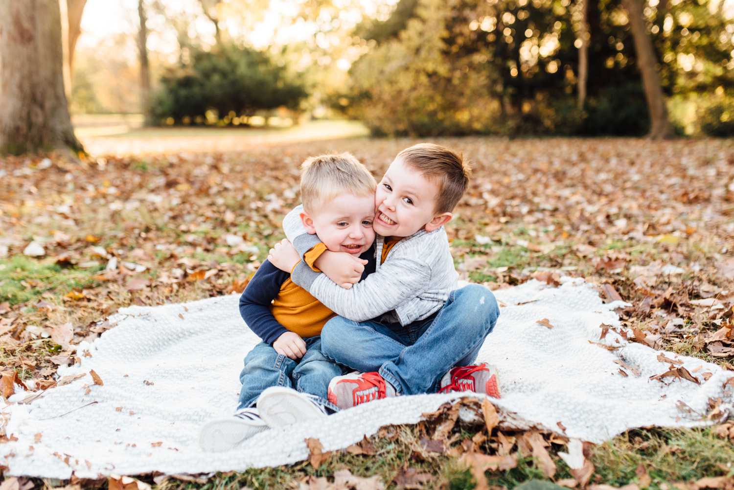 Fall Mini Sessions - Awbury Arboretum - Philadelphia Family Photographer - Alison Dunn Photography photo