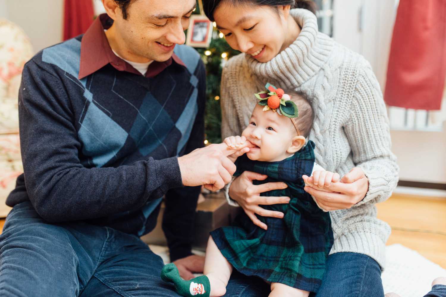 Matt + Una + Julia - In-Home Family Session - Philadelphia Family Photographer - Alison Dunn Photography photo