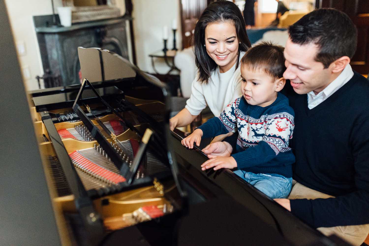 Lindsay + Dan - Fitler Square In-Home Lifestyle Family Session - Philadelphia Family Photographer - Alison Dunn Photography photo