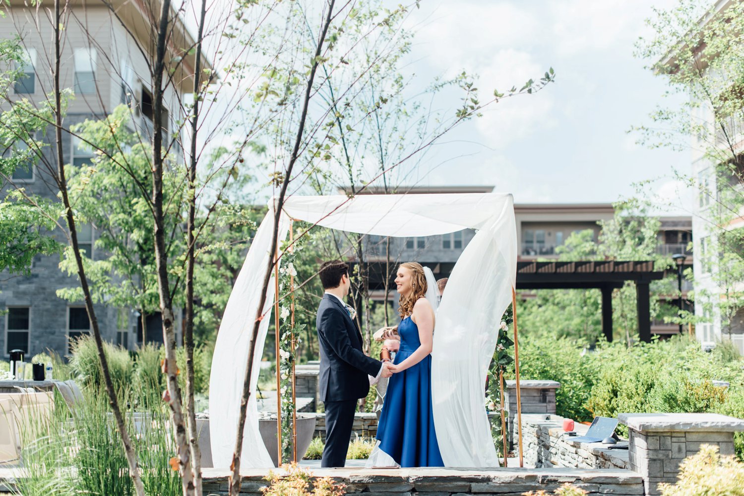 Anna + Mike - King of Prussia Coronavirus Elopement - Philadelphia Wedding Photographer - Alison Dunn Photography photo