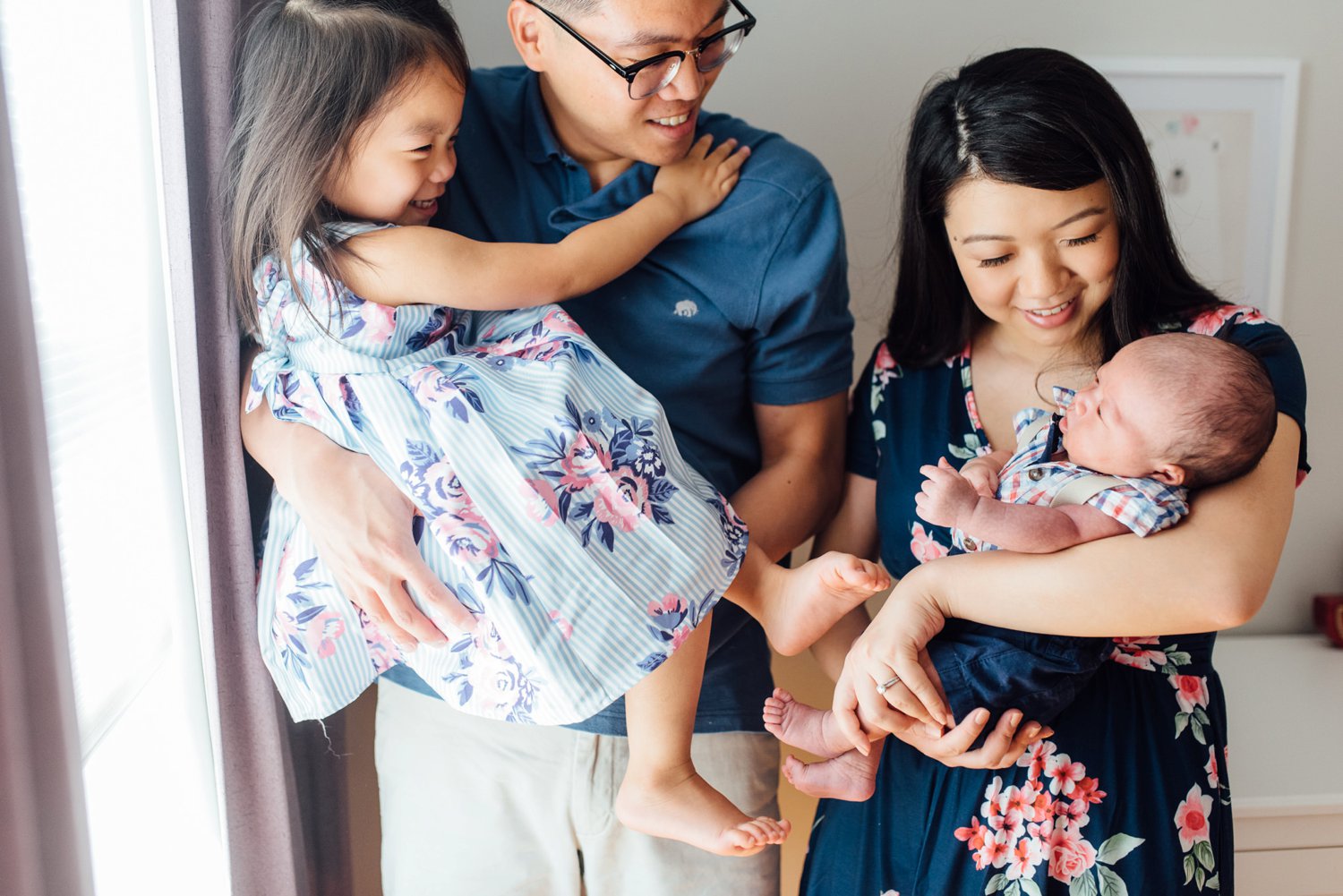 Yen Family - Havertown Lifestyle Newborn Session - Philadelphia Family Photographer - Alison Dunn Photography photo