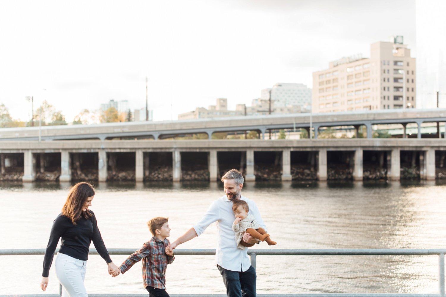 Aren + Jessica + Edward + Elouise - Schuykill River Park Family Session - Philadelphia Family Photographer - Alison Dunn Photography photo