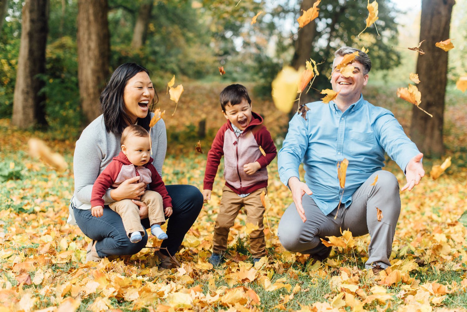 Fall 2020 Mini-Sessions - Awbury Arboretum Family Session - Philadelphia Mini-Session Photographer - Alison Dunn Photography photo