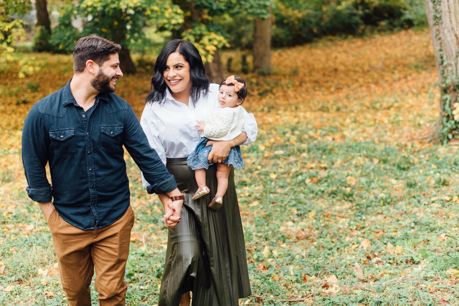 Fall 2020 Mini-Sessions - Awbury Arboretum Family Session - Philadelphia Mini-Session Photographer - Alison Dunn Photography photo